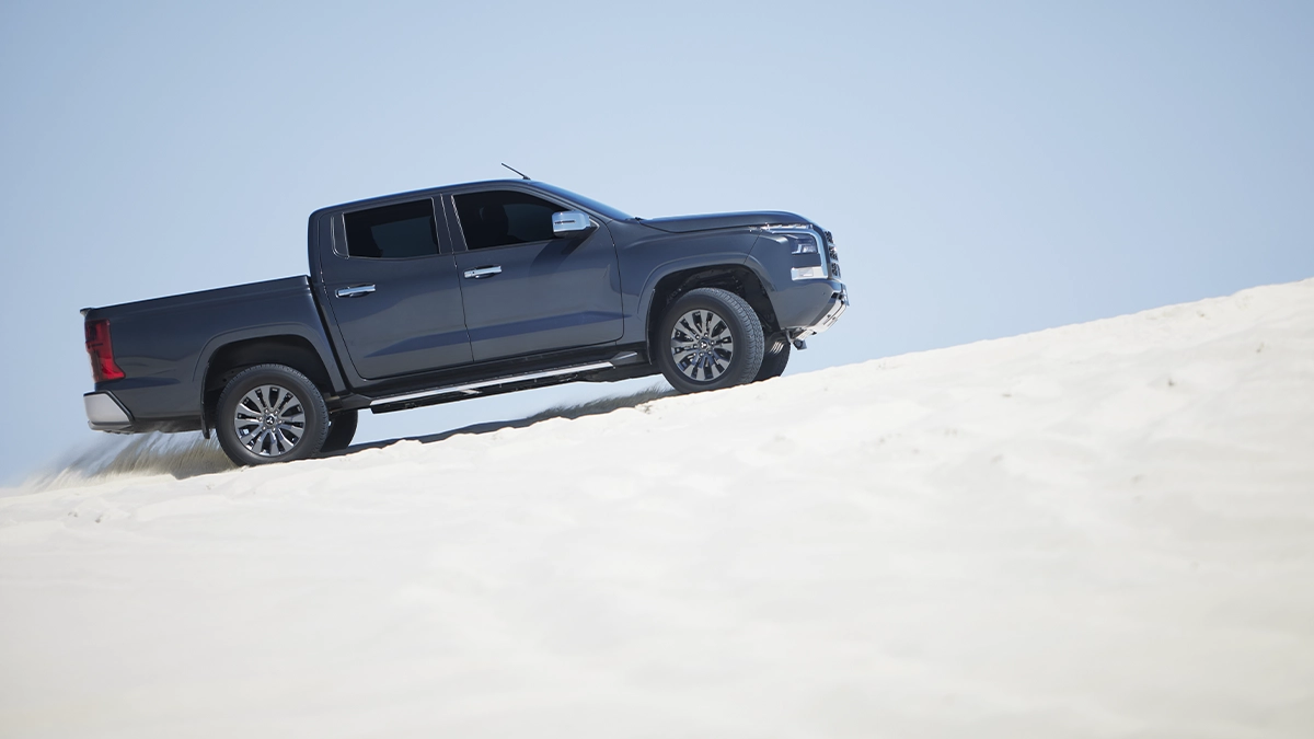 L200